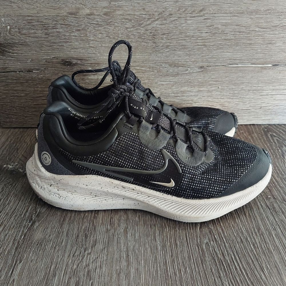 Nike Zoom Winflo 8 Shield All Weather Running Shoes Womens Size 10 Black Grey